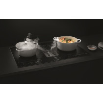 Induction cooking with integrated hood