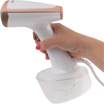 GARMENT STEAMER