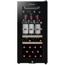 Wine cellar with built-in air vacuum La Sommeliere