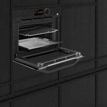 Built-in oven