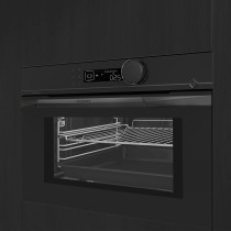 Built-in oven
