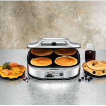 Pancake maker Pam Rommelsbacher