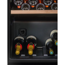 Ageing wine cabinet La Sommeliere CTVNE147